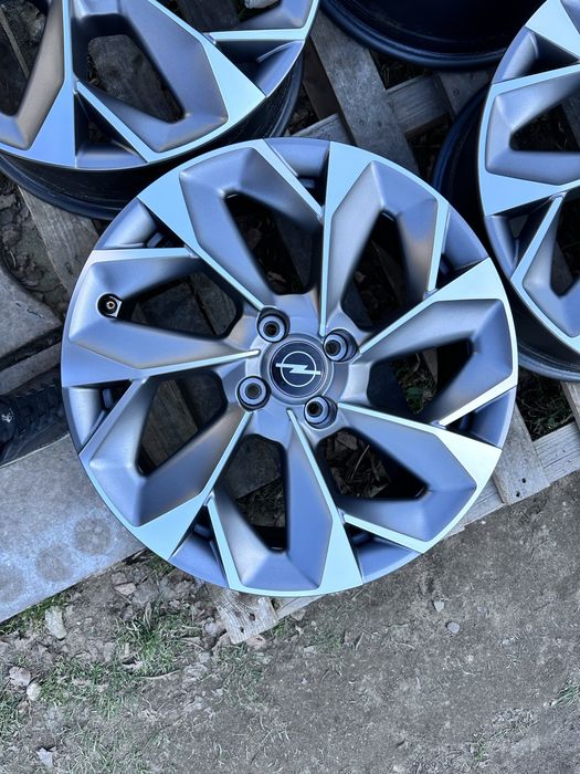 4xfelga aluminiowa 18” OPEL (4x108 ET35) - demo