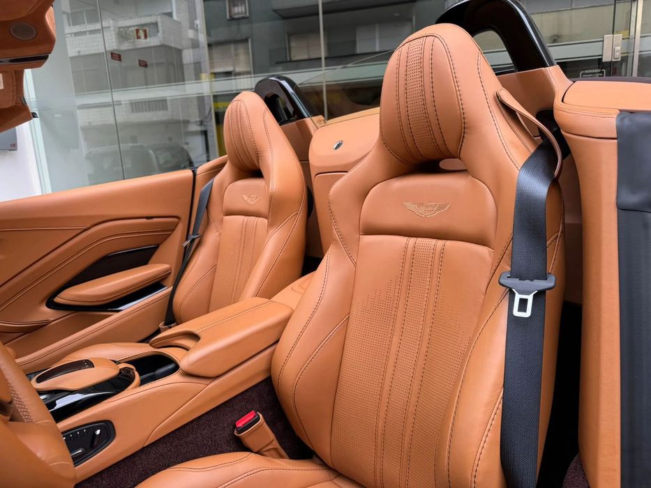 Aston Martin Vantage Roadster V8