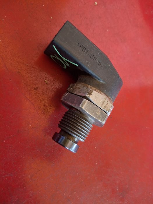 Czujnik Zawór Ciśnienia Paliwa na listwie BMW M57 2.5 3.0d