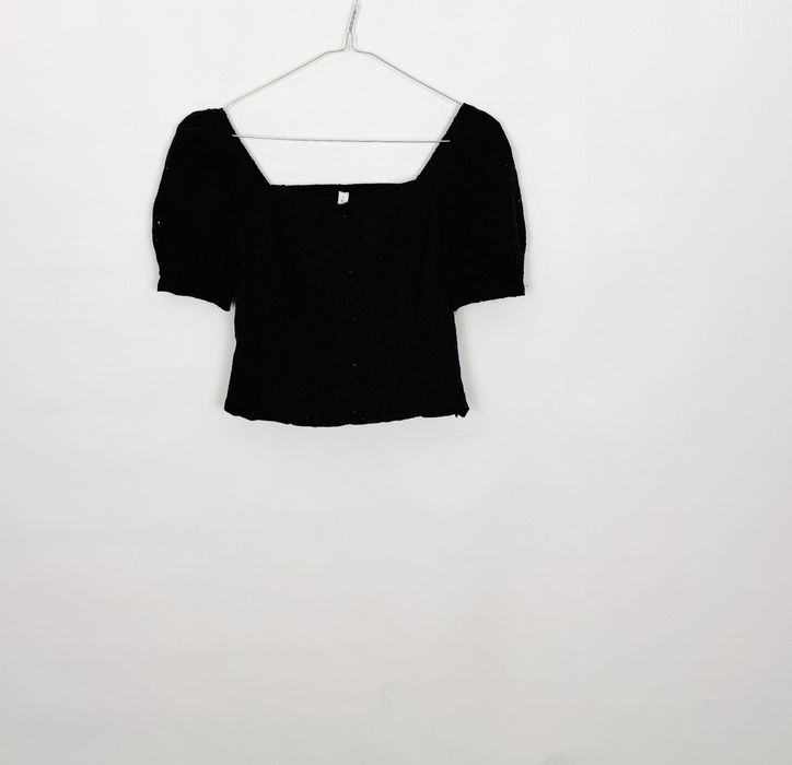 Czarna bluzka z krótkim rękawem bufką S 36 Amisu