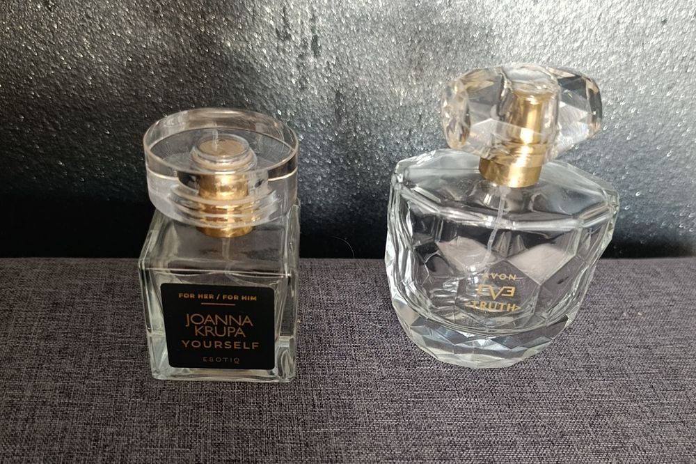 Flakony po perfumach Calvin Klein