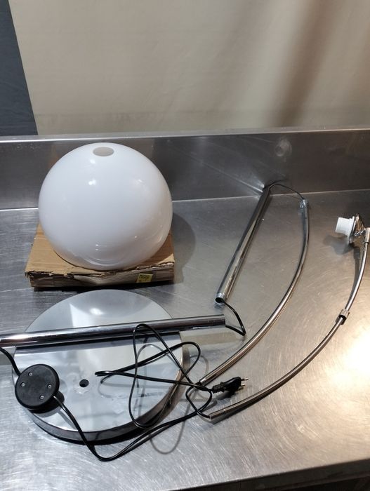 łukowa lampa podłogowa Brilliant Vessa,okazja