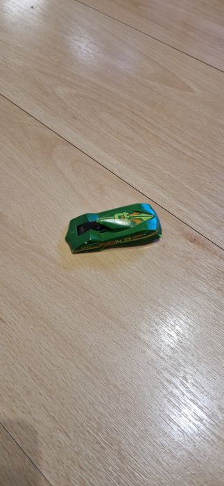 Sprzedam samochód hotwheels