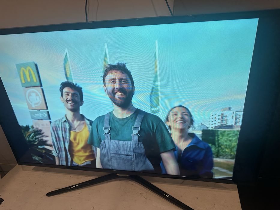 Samsung  46" Full HD Smart TV