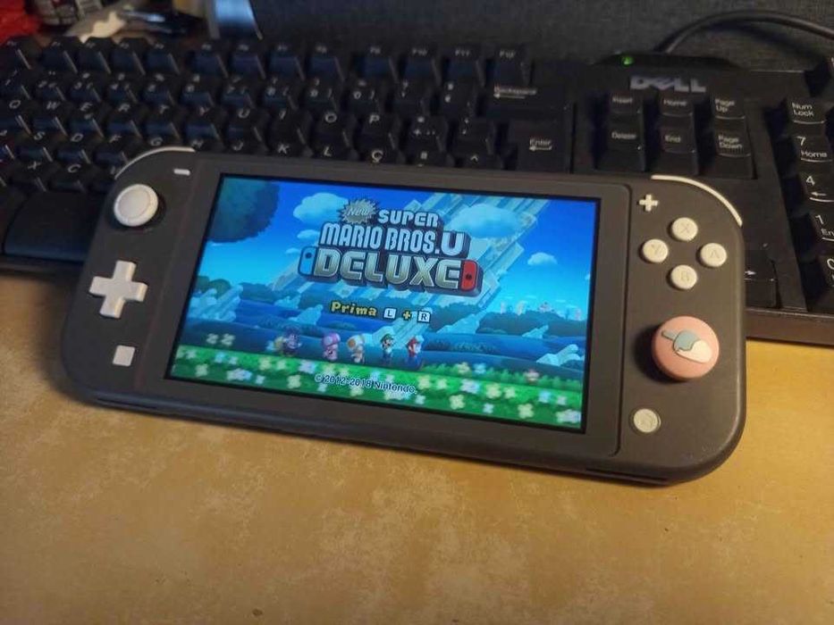 Nintedo Switch Lite 32GB + 16GB Com Jogo Fisico Super Mario Bros Deluxe