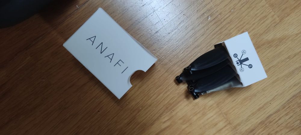 Drone Parrot Anafi - Como Novo - 3 Baterias - 350€