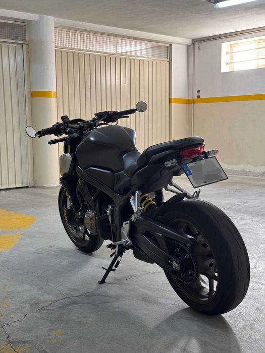 Honda CB650R 2021 35kw [livrete]