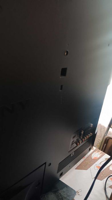 TV SONY 110 cm de ecrã plano
