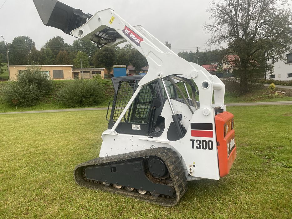 Bobcat T 300 świeżo spr Francji 3500MG masa 4600 kg