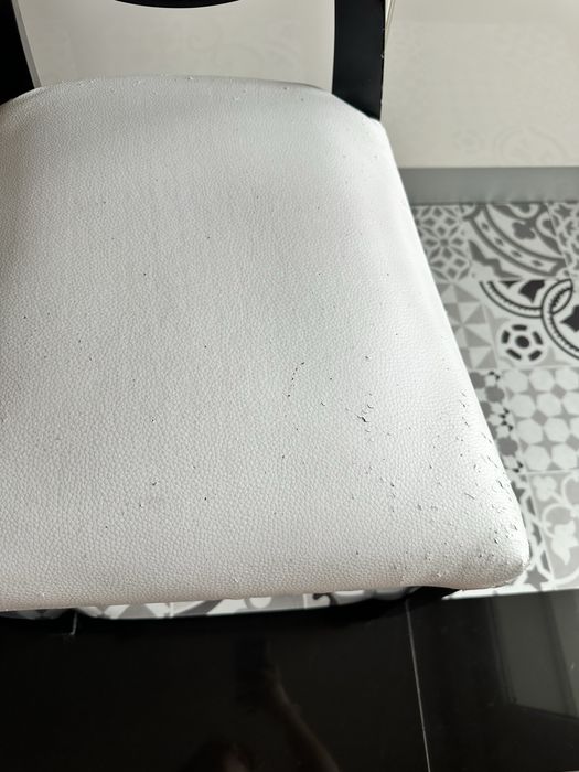 Cadeira Jantar preto e branco