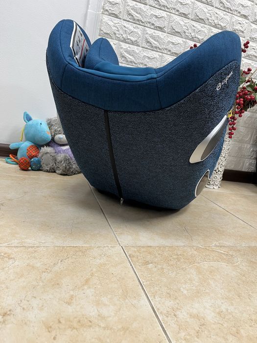 Автокрісло 360 Cybex Sirona Z Plus  Група 0/+1 (0-18 кг) сайбекс