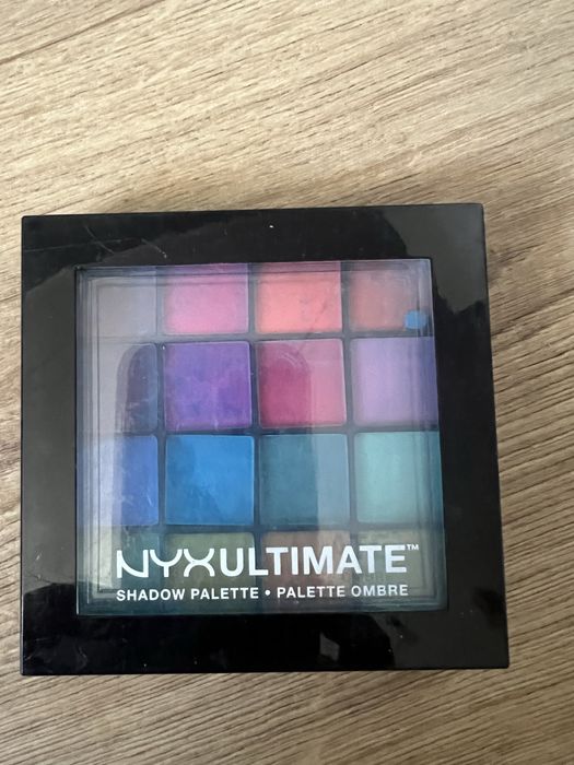 Nyx proffessional paleta cieni do oczu