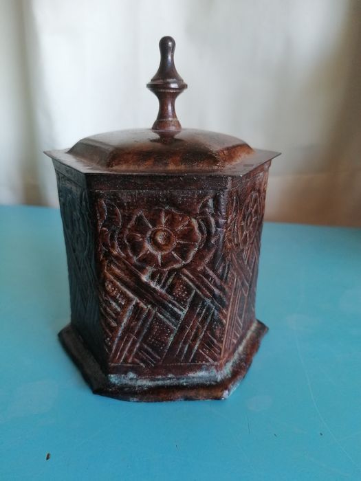 Caixa de metal vintage