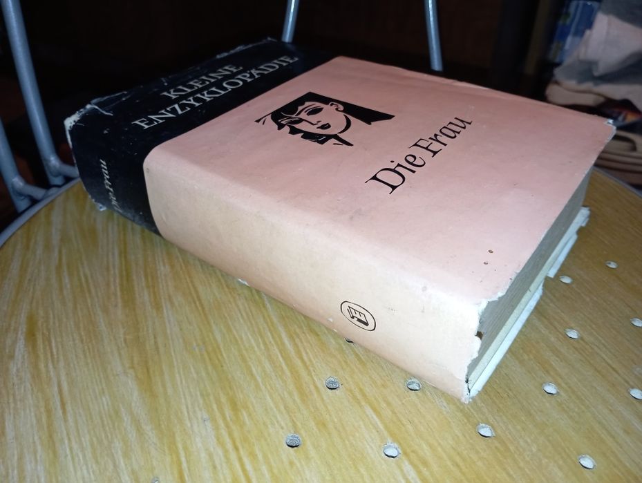 Kleine Enzyklopädie: Die Frau.