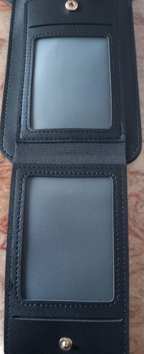 Etui na telefon z szybką