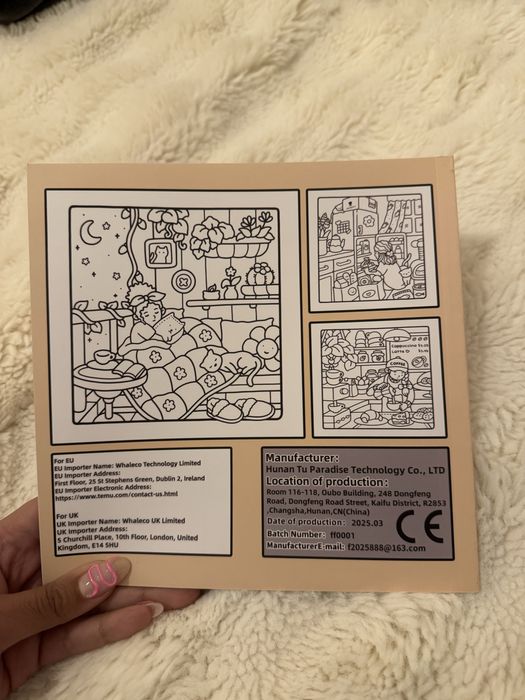 Розмальовка Girl Moments - милі затишні сцени для творчості