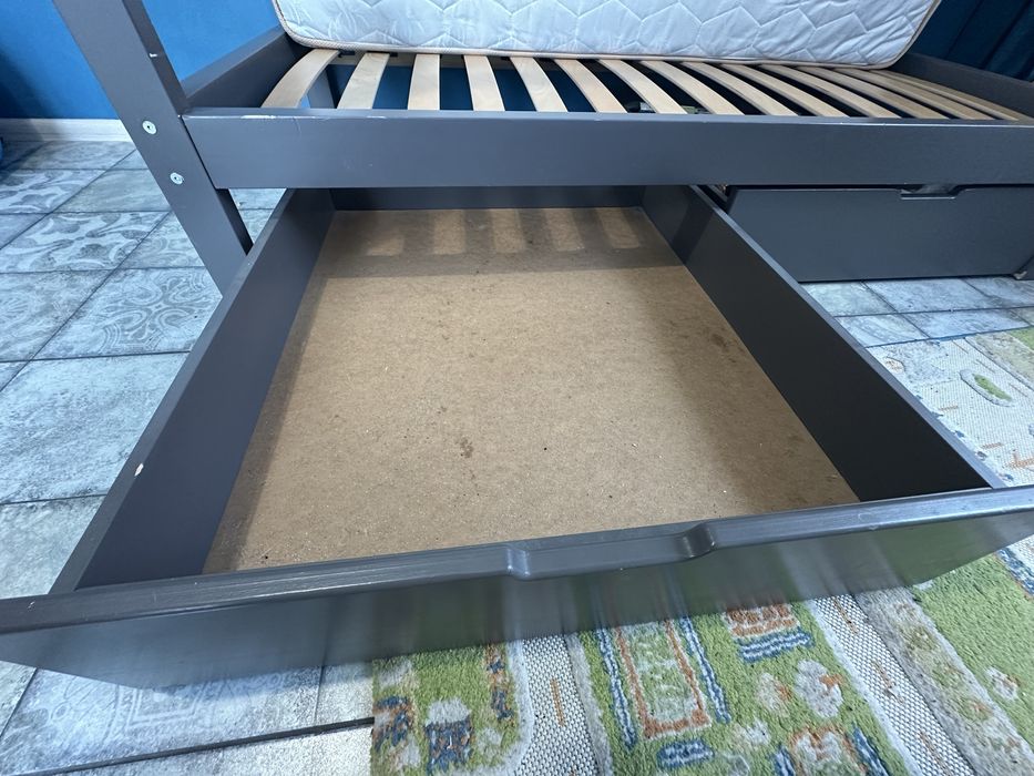 Детская кровать.