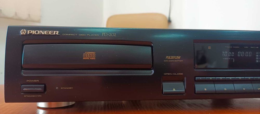 Cd-проигрыватель PIONEER PD-202 (Made in Singapore)