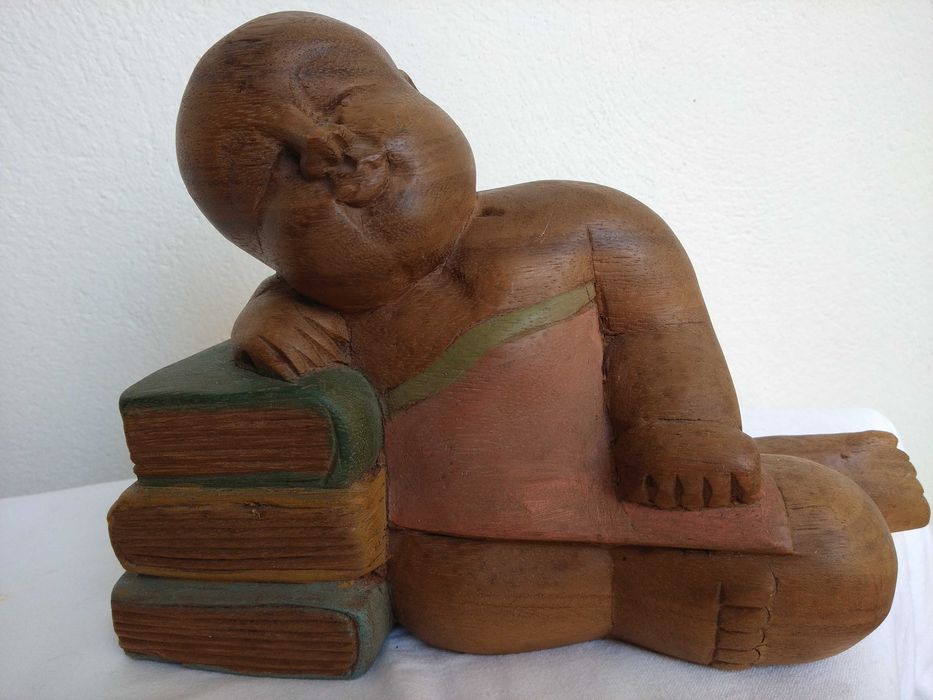 Estatuetas, Porta livros, Decoração