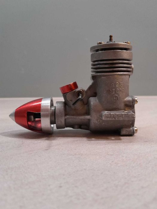 Silnik modelarski NOWY - METEOR 2,5