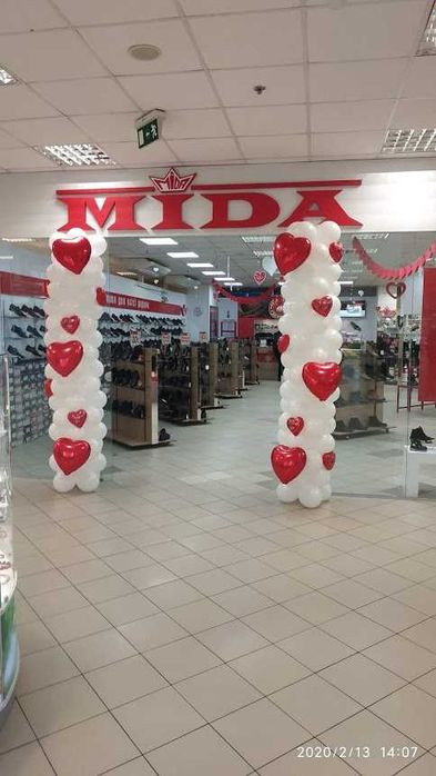 Оформлення повітряними кульками, арки, гірлянди з кульок Київ