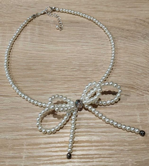 Кольє бантик з намистин