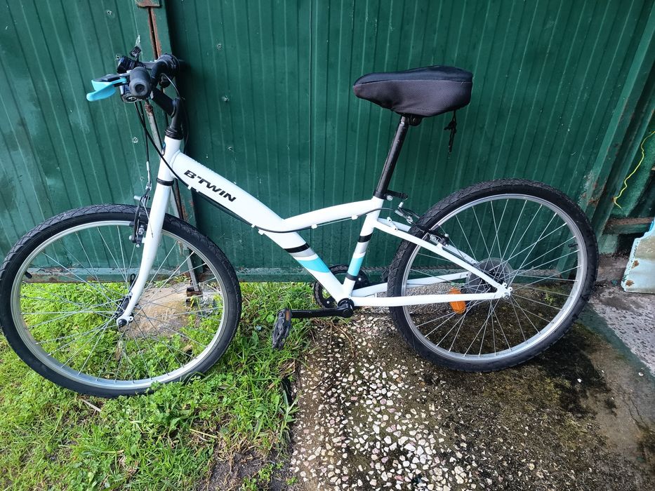 B'TWIN  100 híbrida infantil de 24 polegadas