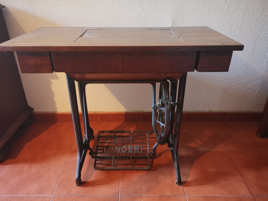 Máquina costura Singer