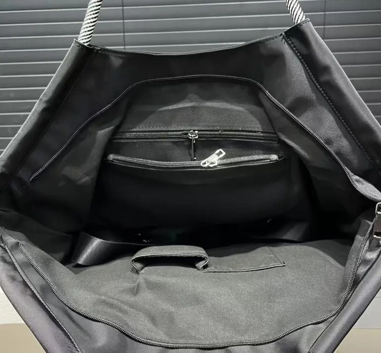 Duża nowa torba z dodatkowymi paskiem nowość