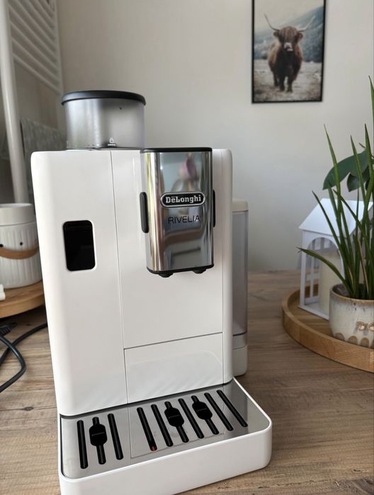 DeLonghi Rivelia Arctic White