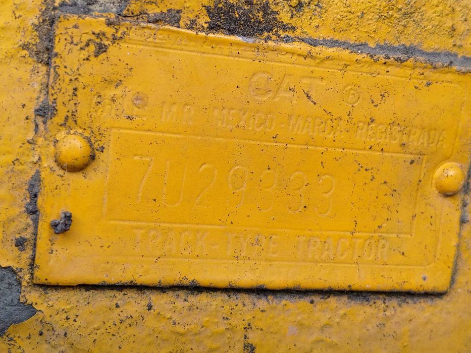 Spycharka Caterpillar D4