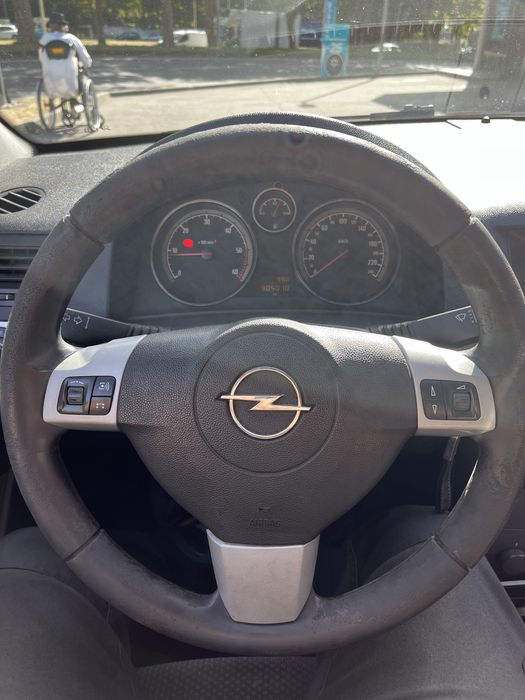 Vendo ou troco por carro de maior gama con avaria