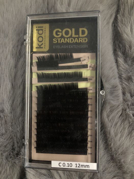 Б/у матеріали для нарощення вій