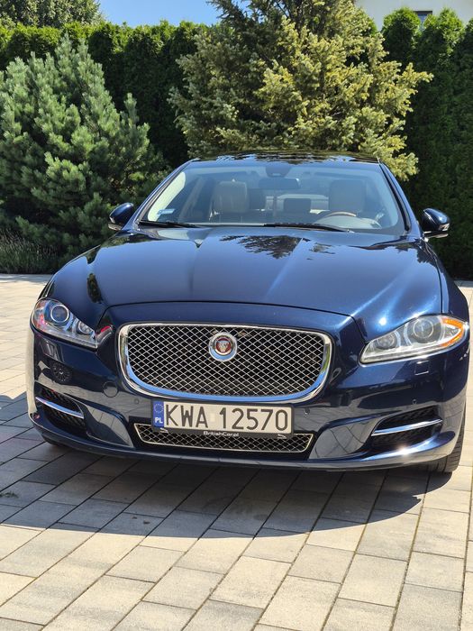 Jaguar XJ