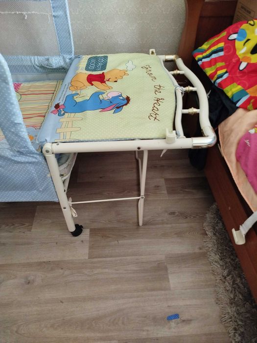Продаю дитячу кроватку ,розкладується ,з люлькою