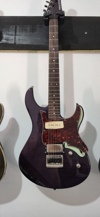 Yamaha pacífica 611