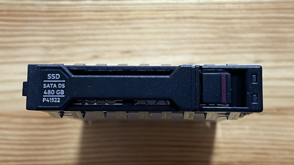 SSD накопичувач Intel D3-S4520