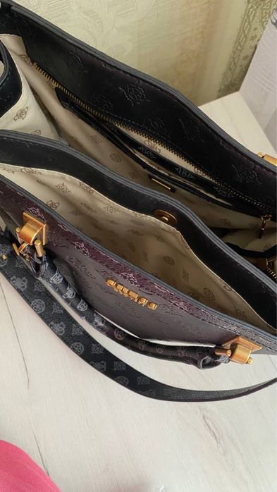 Сумка Guess оригинал