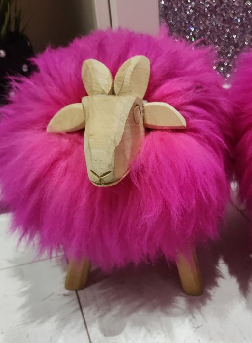 1x stołek taboret różowy baran