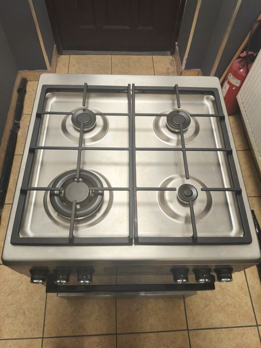 Kuchenka gazowa Beko FBMA 61330GXDTN