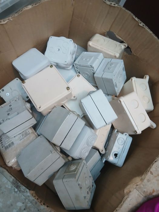 Material eléctrico.