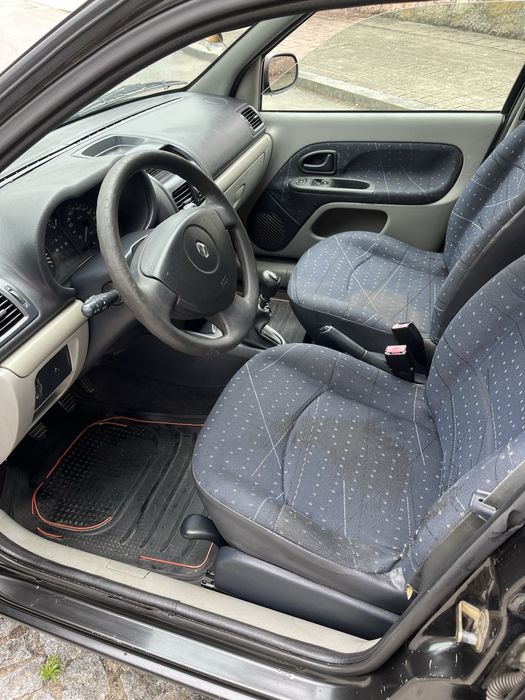 Renault Clio 1.5 DCI - 2002 5 Lugares