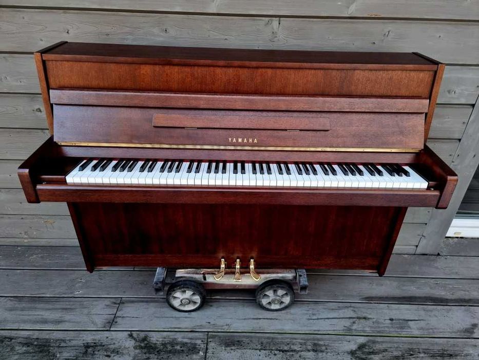 Pianino YAMAHA 100cm 1972r CIEMNY BRĄZ MAT Moderator