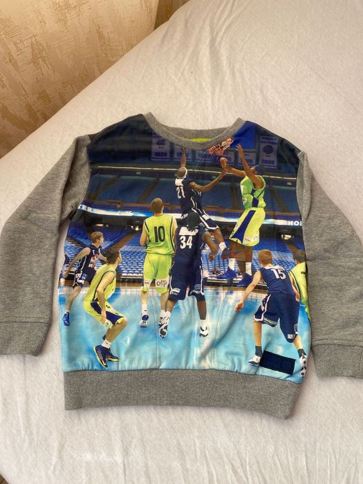 Продам світшот на зріст 128