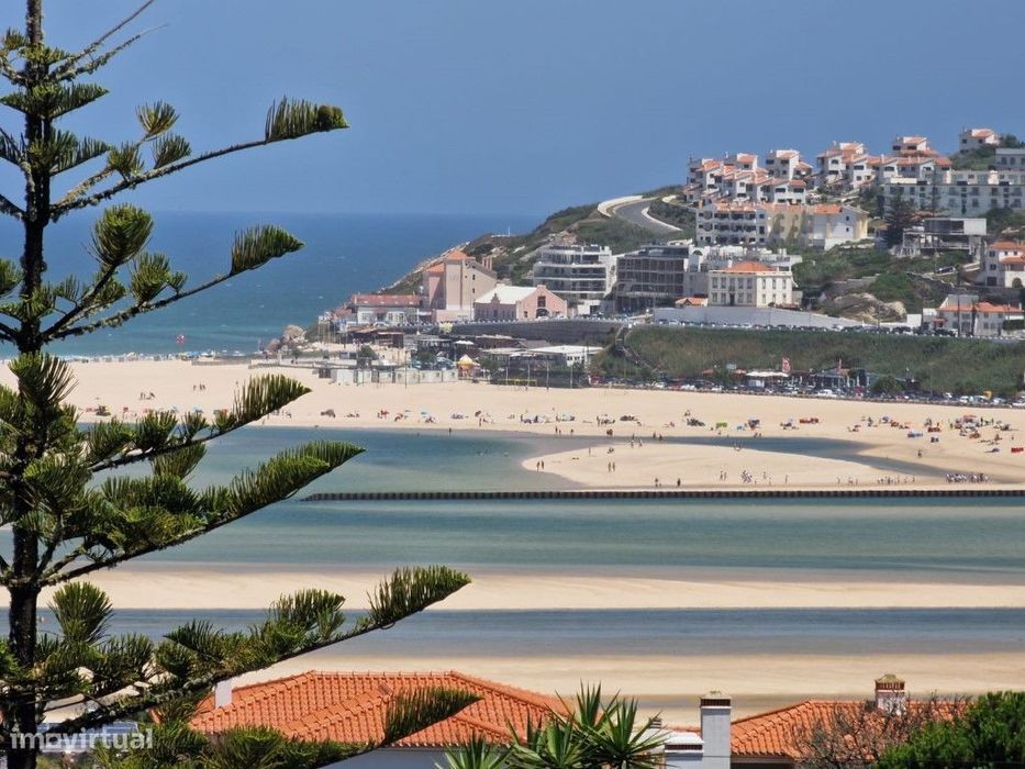 Moradia com vistas soberbas para a Lagoa de Óbidos e o mar