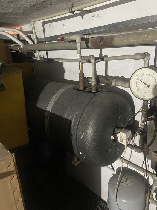 Piec C.O.  z podajnikiem na groszek.