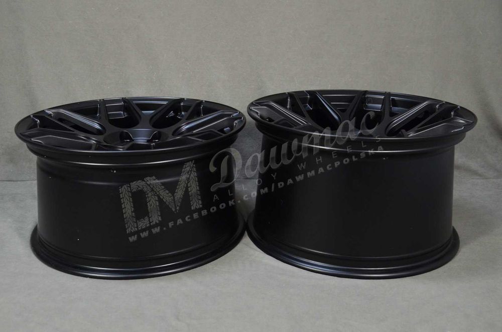 Felgi Japan Racing JR18 18" 9,5J ET20 + 10,5J ET22 5x112 Matt Black