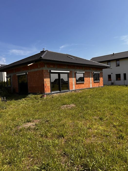 Dom parterowy stan deweloperski - Widok 2
