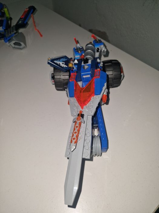 LEGO Nexo Knights 70320, 70315,  70321, 70323