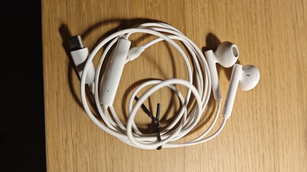 Fones Huawei com fio nunca usados